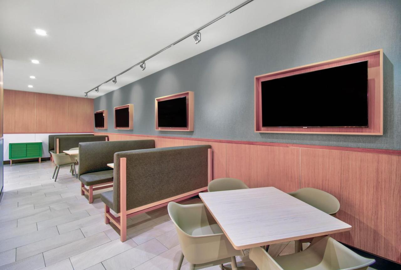 Holiday Inn - Erie By Ihg Zewnętrze zdjęcie